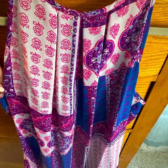 Violet & Claire women’s M vibrant print light and airy dressy tank,button neck - Picture 5 of 6